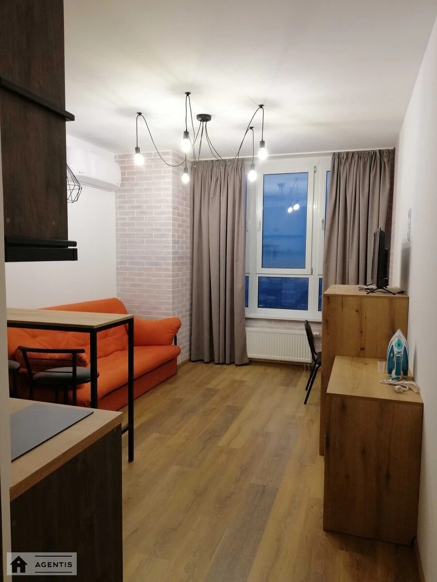 Сдам квартиру. 1 room, 25 m², 20 floor/25 floors. Соломенский район, Киев. 