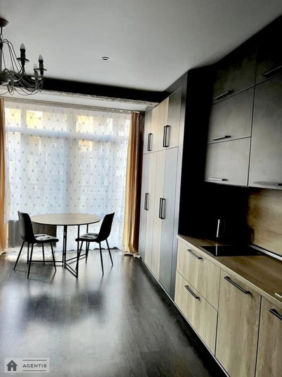 Apartment for rent. 1 room, 44 m², 2nd floor/10 floors. Glybochytcka, Kyiv. 