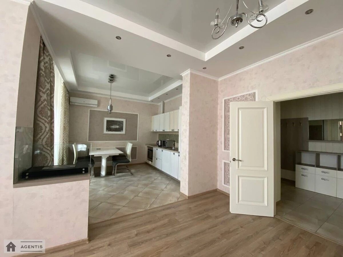 Apartment for rent. 2 rooms, 87 m², 17 floor/30 floors. 7, Andriya Verkhohlyada vul. Mykhayla Drahomirova, Kyiv. 