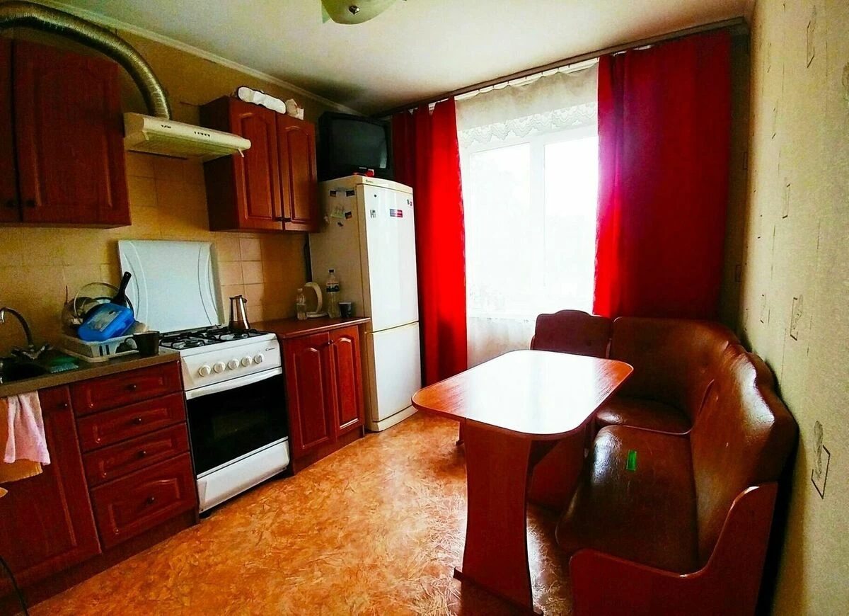 Apartment for rent. 1 room, 40 m², 6th floor/7 floors. 87, Verhovynna 87, Kyiv. 