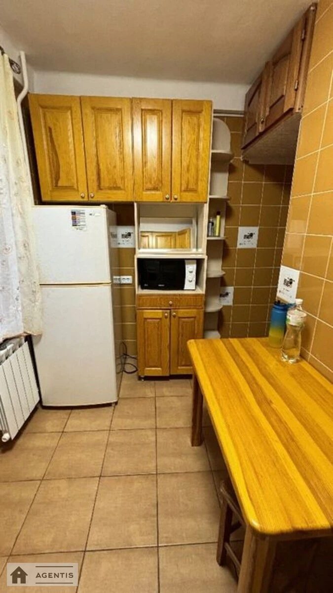 Apartment for rent. 2 rooms, 50 m², 8th floor/9 floors. 5, Novohospitalna vul. Shchorsa, Kyiv. 