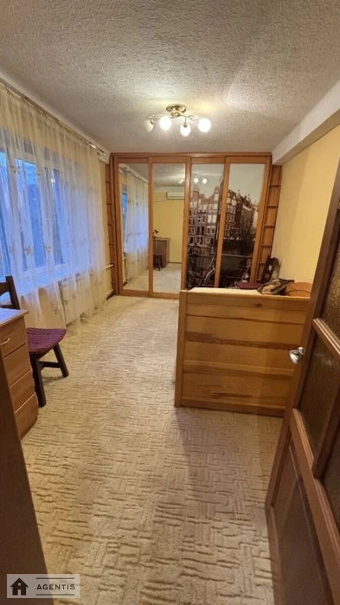 Здам квартиру. 2 rooms, 50 m², 8th floor/9 floors. 5, Новогоспітальна вул. (Щорса), Київ. 