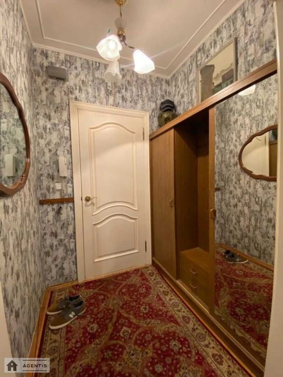 Сдам квартиру. 3 rooms, 72 m², 11 floor/13 floors. 7, Ревуцкого 7, Киев. 