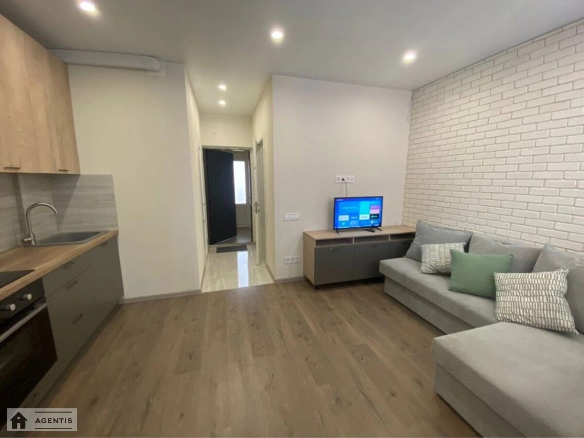 Apartment for rent. 1 room, 32 m², 8th floor/9 floors. 6, Berezneva 6, Kyiv. 