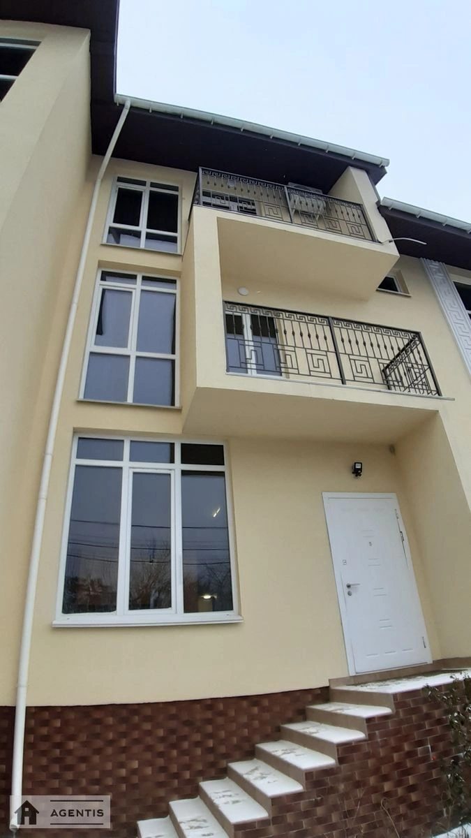 Здам квартиру. 4 rooms, 160 m², 2nd floor/3 floors. 74, Генерала Наумова вул., Київ. 