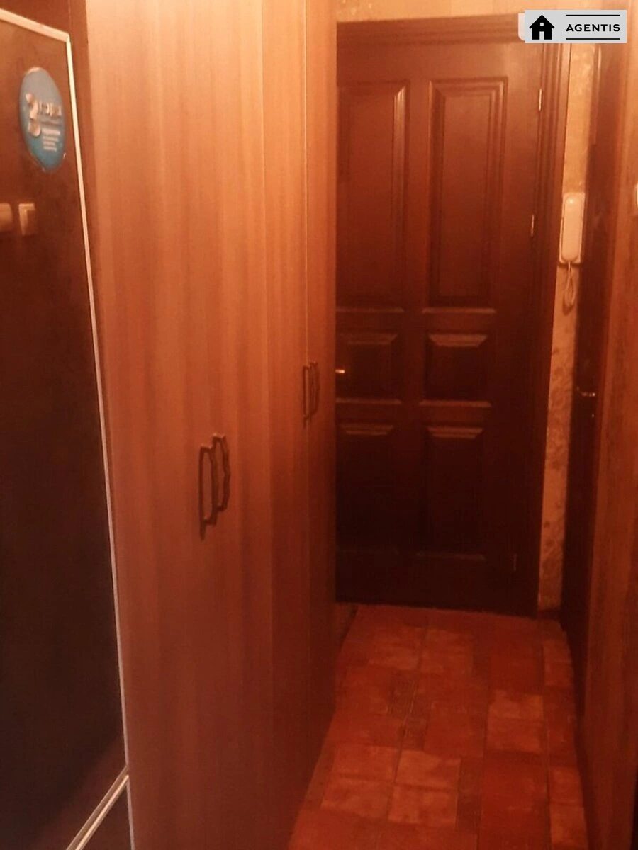 Здам квартиру. 2 rooms, 53 m², 4th floor/9 floors. 5, Леся Курбаса 5, Київ. 