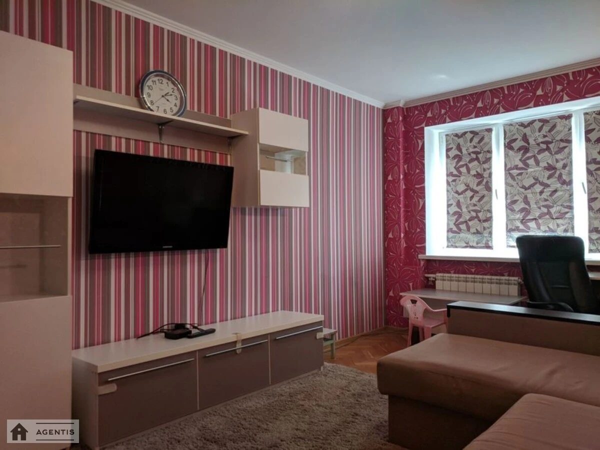Apartment for rent. 2 rooms, 50 m², 2nd floor/12 floors. 3, Vsevoloda Nestayka vul. Oleksandra Mylchakova, Kyiv. 