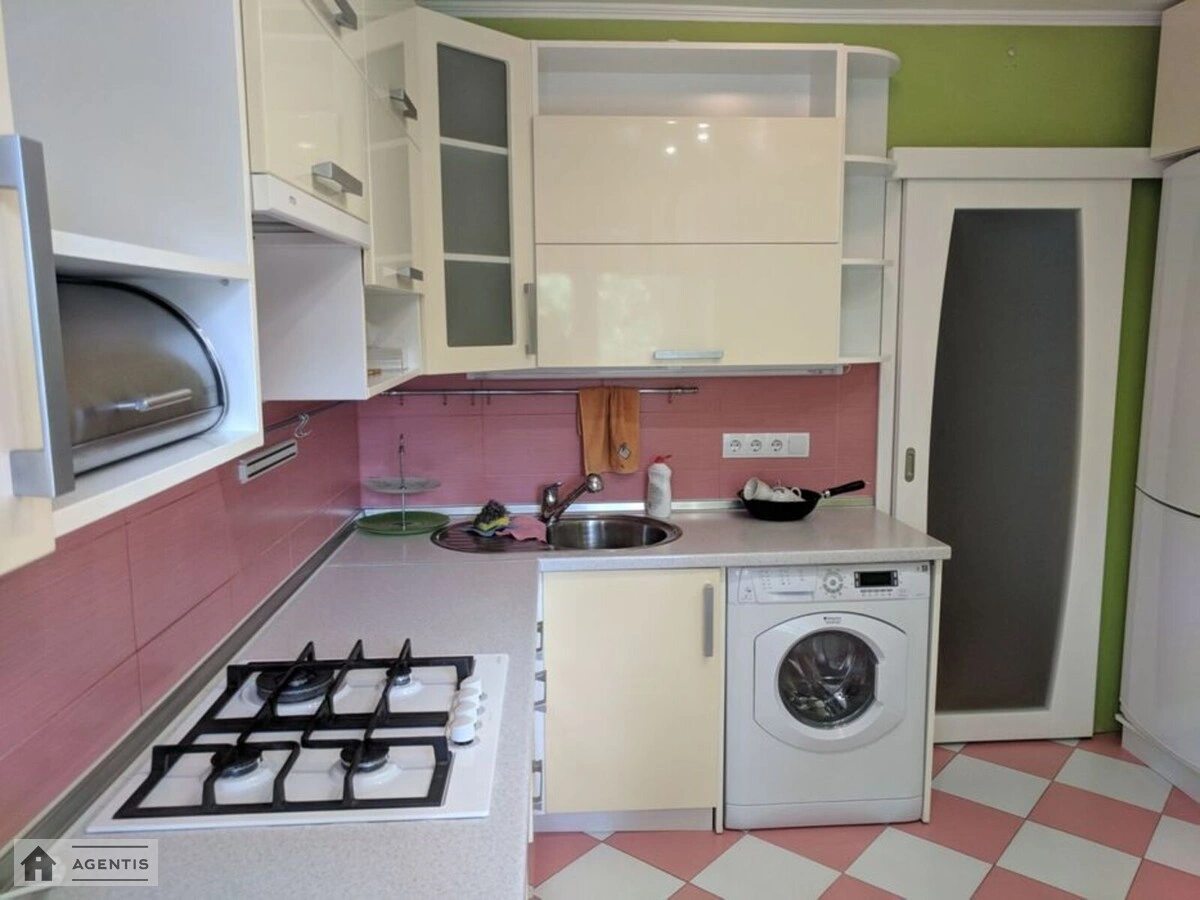 Apartment for rent. 2 rooms, 50 m², 2nd floor/12 floors. 3, Vsevoloda Nestayka vul. Oleksandra Mylchakova, Kyiv. 