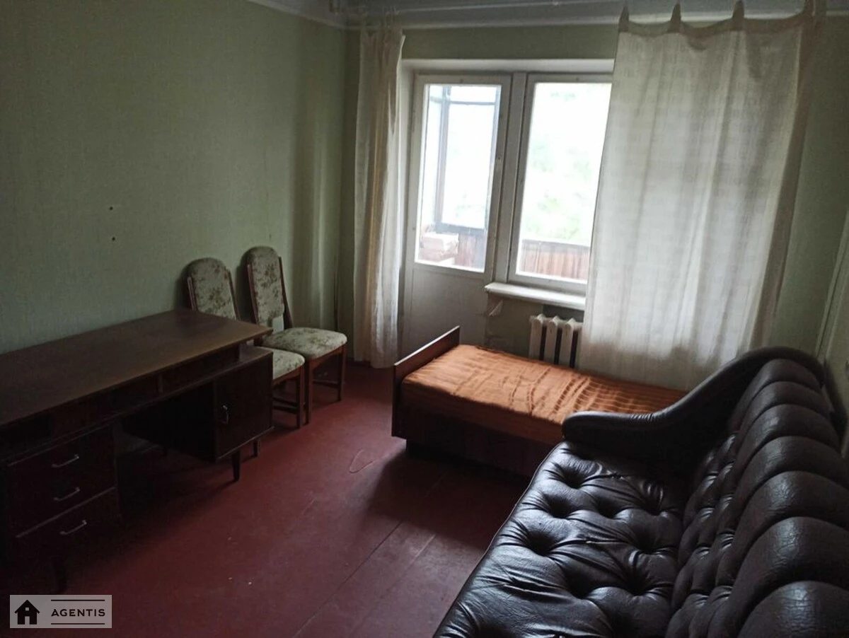 Здам квартиру. 3 rooms, 61 m², 4th floor/5 floors. 1, Академіка Корольова вул., Київ. 