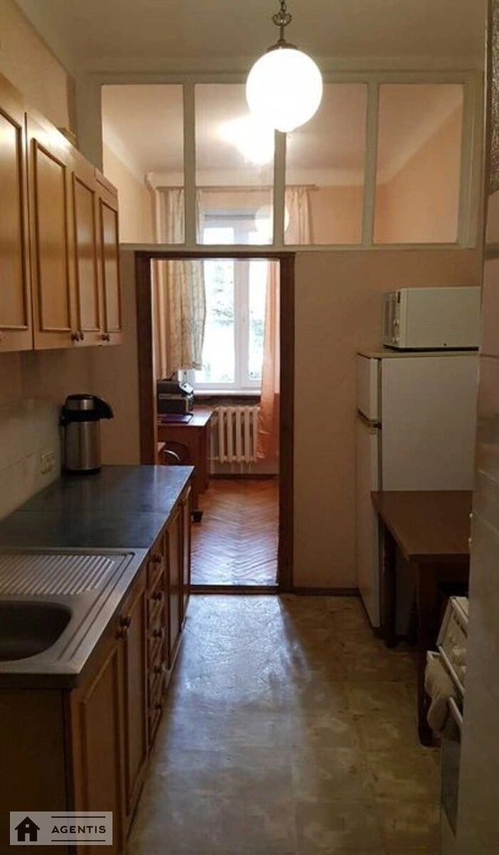 Apartment for rent. 2 rooms, 50 m², 4th floor/5 floors. Laboratorniy, Kyiv. 