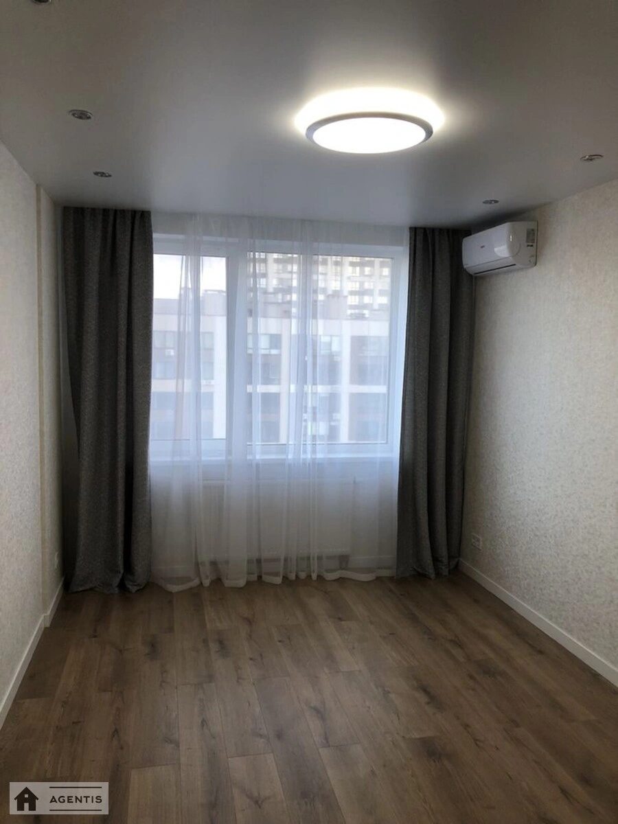 Apartment for rent. 2 rooms, 66 m², 17 floor/24 floors. 18, Rodyny Kristeriv vul., Kyiv. 