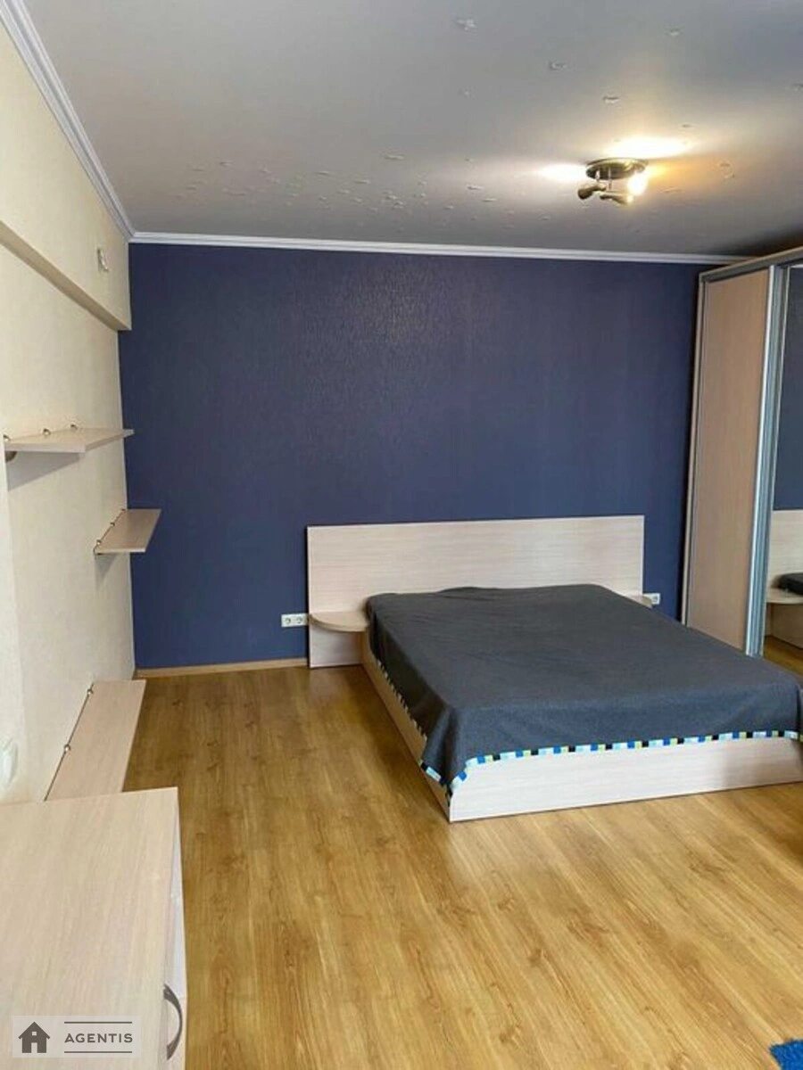 Сдам квартиру. 1 room, 49 m², 10th floor/19 floors. 3, Степана Рудницького вул., Киев. 