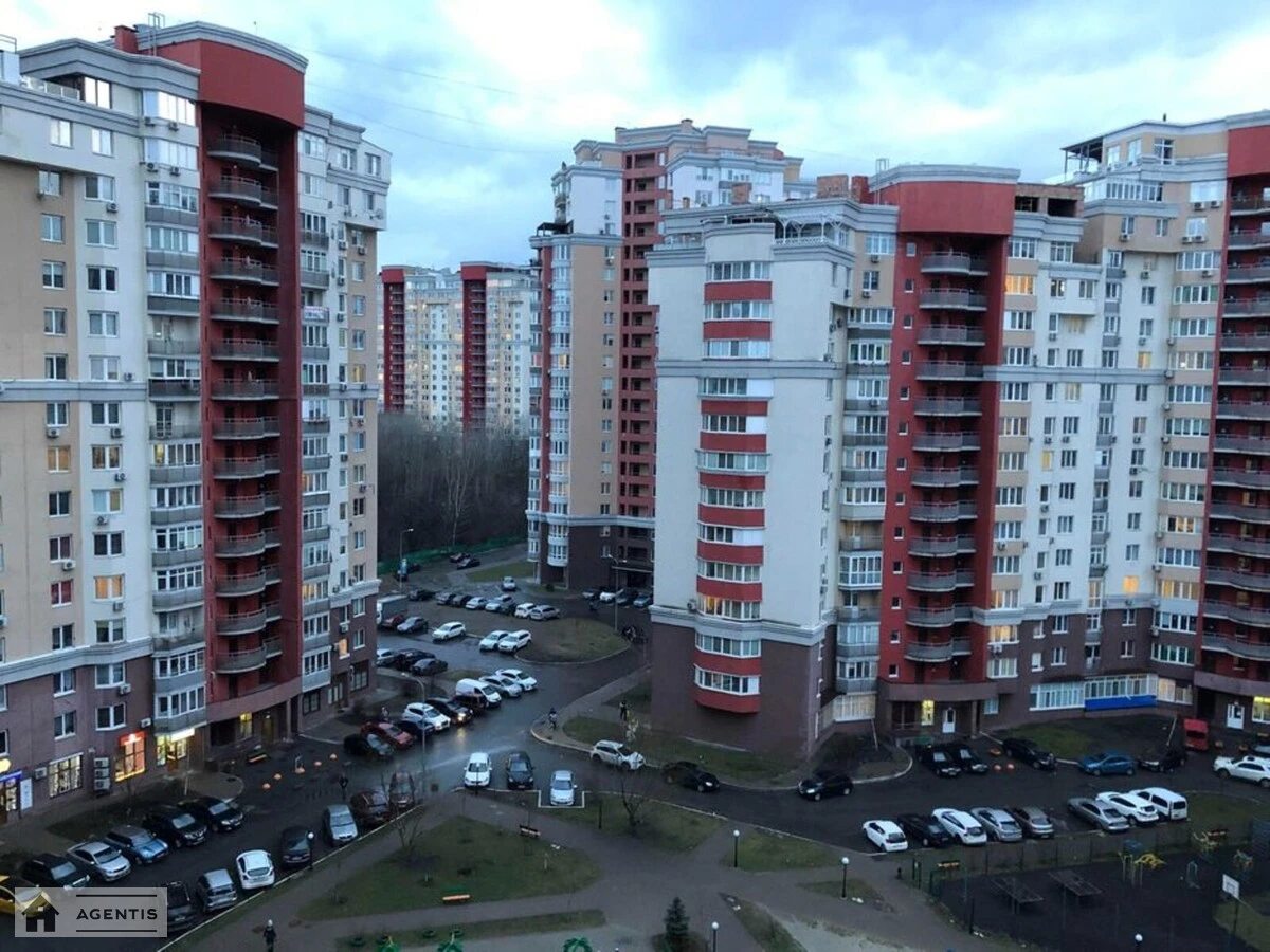 Сдам квартиру. 1 room, 49 m², 10th floor/19 floors. 3, Степана Рудницького вул., Киев. 