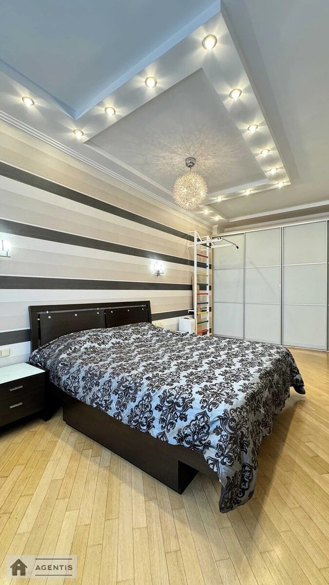 Apartment for rent. 3 rooms, 130 m², 15 floor/28 floors. 12, Volodymyra Ivasyuka prosp. Heroyiv Stalinhrada, Kyiv. 