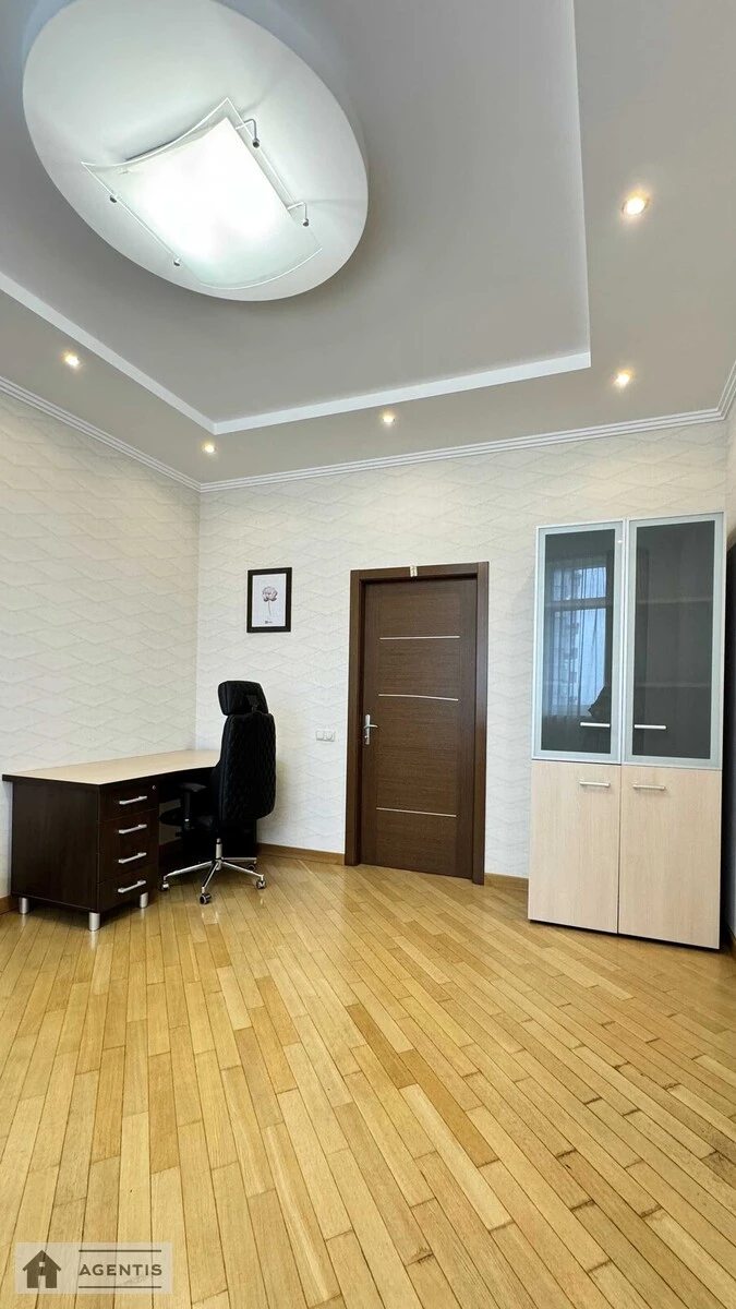 Apartment for rent. 3 rooms, 130 m², 15 floor/28 floors. 12, Volodymyra Ivasyuka prosp. Heroyiv Stalinhrada, Kyiv. 