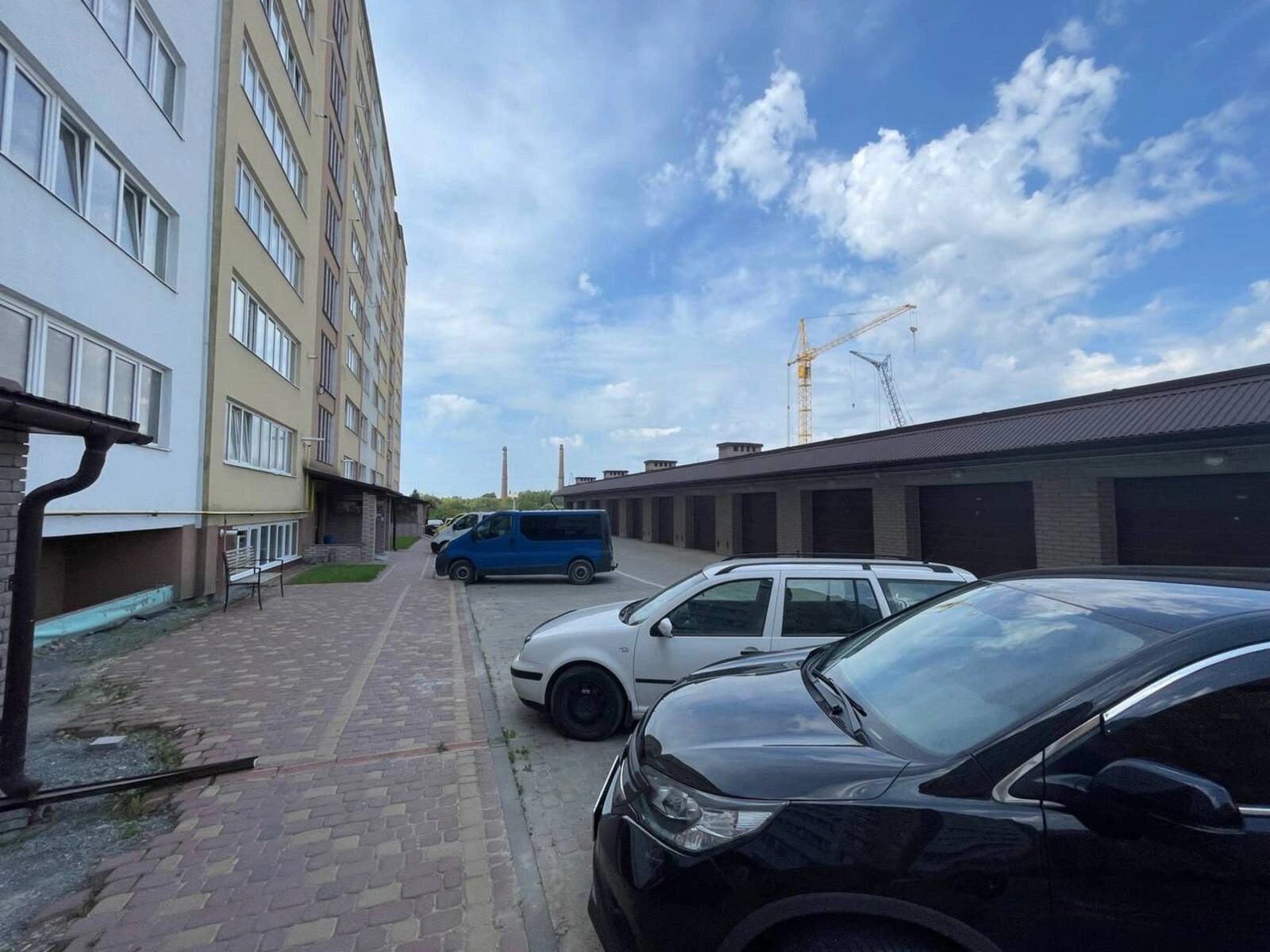 Apartments for sale 1 room, 443 m², 10th fl./10 floors. Illyenka vul., Ternopil. 