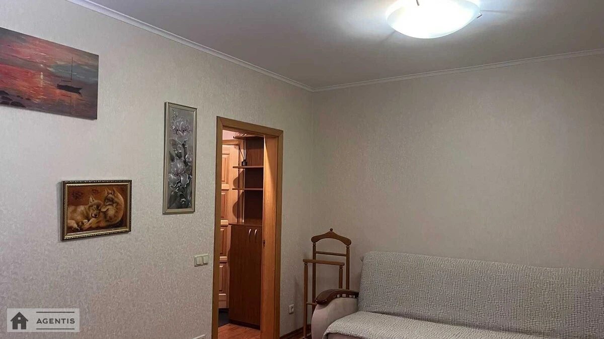 Здам квартиру. 2 rooms, 60 m², 10th floor/16 floors. 10, Михайла Гришка вул., Київ. 