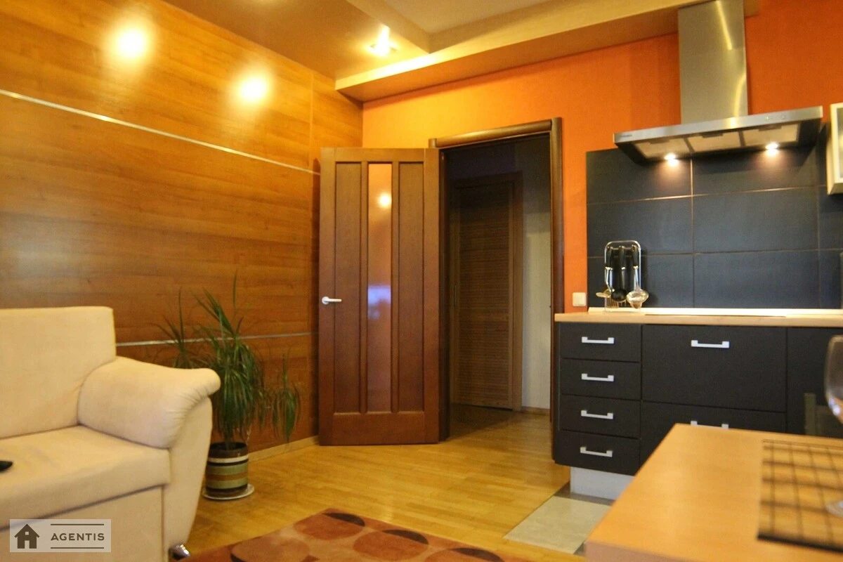 Apartment for rent. 2 rooms, 54 m², 15 floor/22 floors. 99, Avtozavodska 99, Kyiv. 