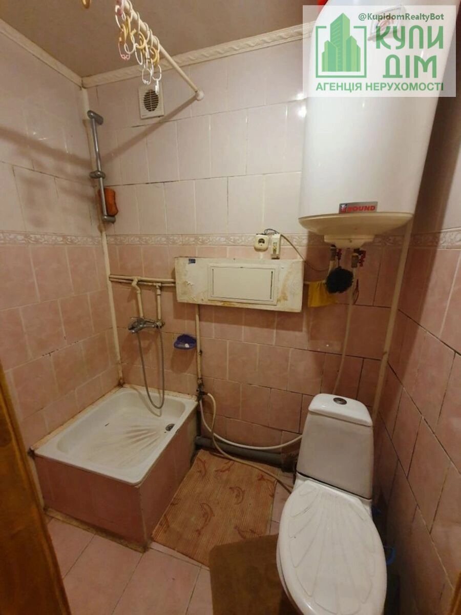 Продаж квартири 1 кімната, 19 m², 2 пов./9 поверхів. Куропятникова вул., Кропивницький. 