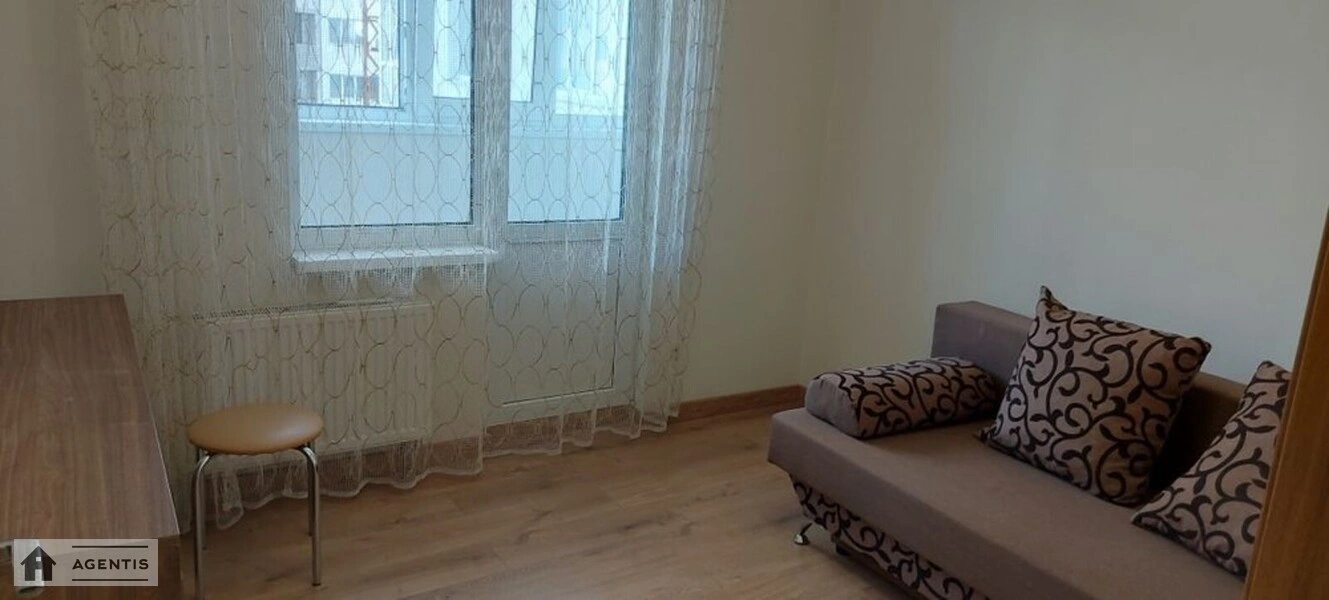 Apartment for rent. 2 rooms, 50 m², 8th floor/27 floors. 3, Svitla 3, Kyiv. 