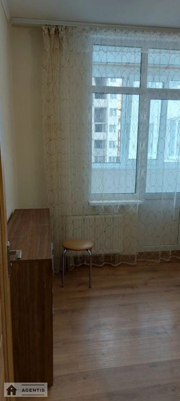 Apartment for rent. 2 rooms, 50 m², 8th floor/27 floors. 3, Svitla 3, Kyiv. 