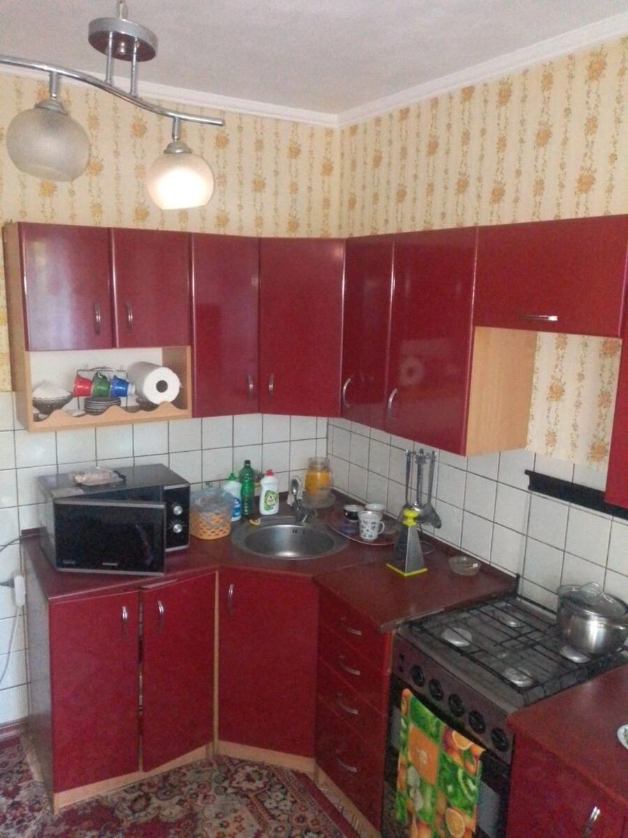 Продаж квартири 2 кімнати, 49 m², 3 пов./9 поверхів. Фортечний (кіровський), Кропивницький. 