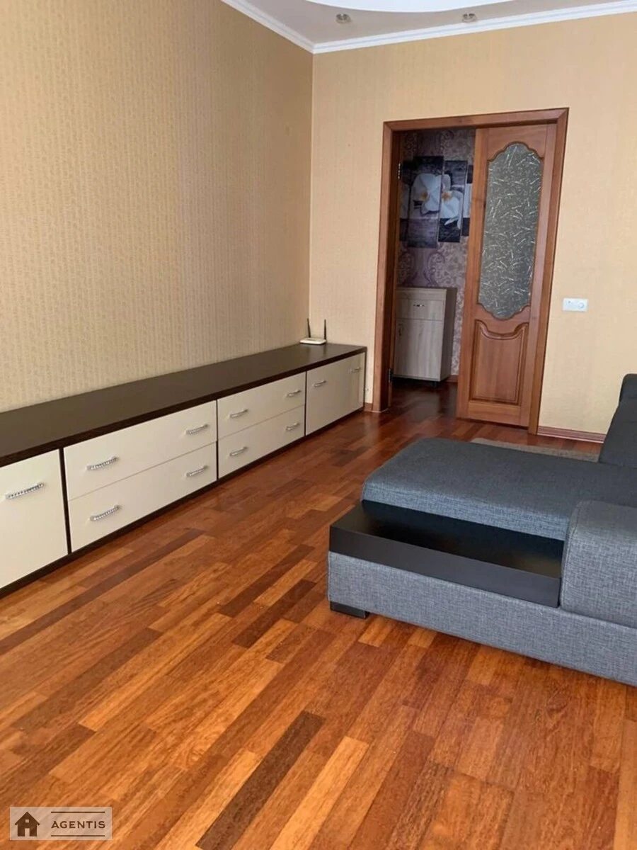 Здам квартиру. 1 room, 45 m², 18 floor/25 floors. Дніпровська набережна, Київ. 