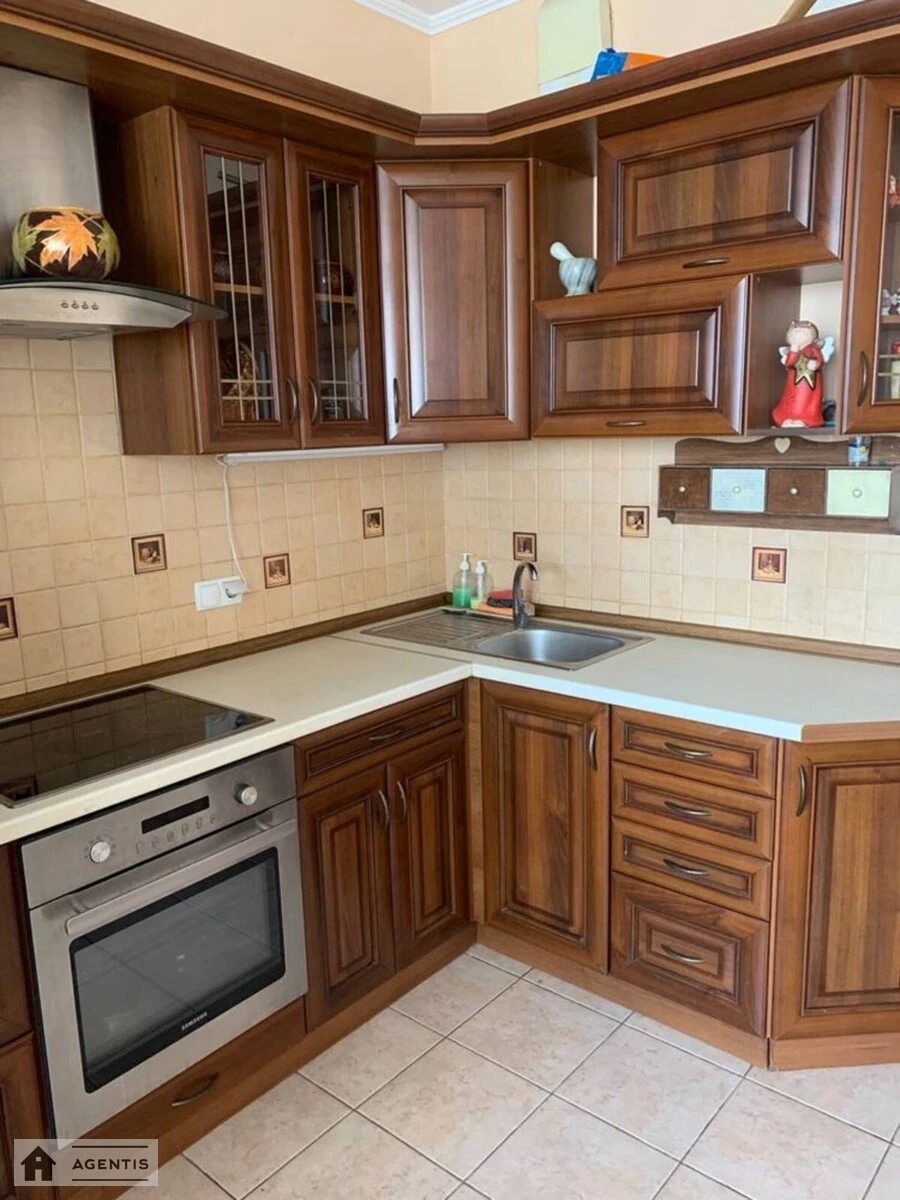 Apartment for rent. 1 room, 45 m², 18 floor/25 floors. Dniprovska embankment, Kyiv. 