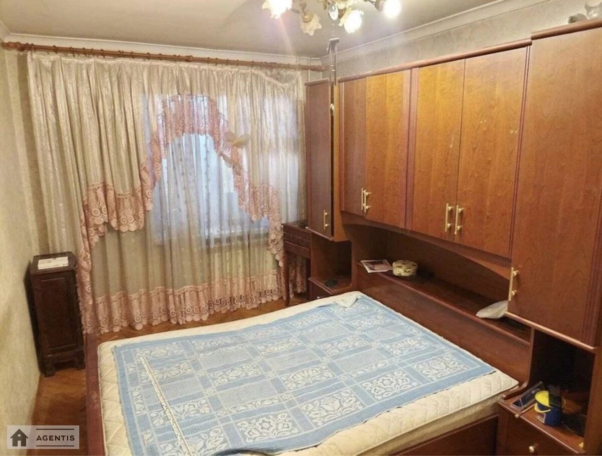 Сдам квартиру. 4 rooms, 80 m², 6th floor/9 floors. Новопироговская, Киев. 