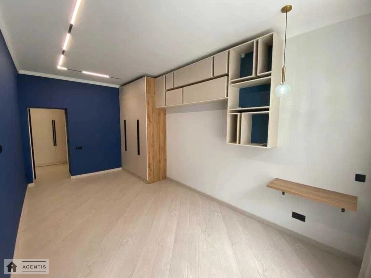 Apartment for rent. 2 rooms, 65 m², 6th floor/16 floors. 33, Anny Akhmatovoyi vul., Kyiv. 