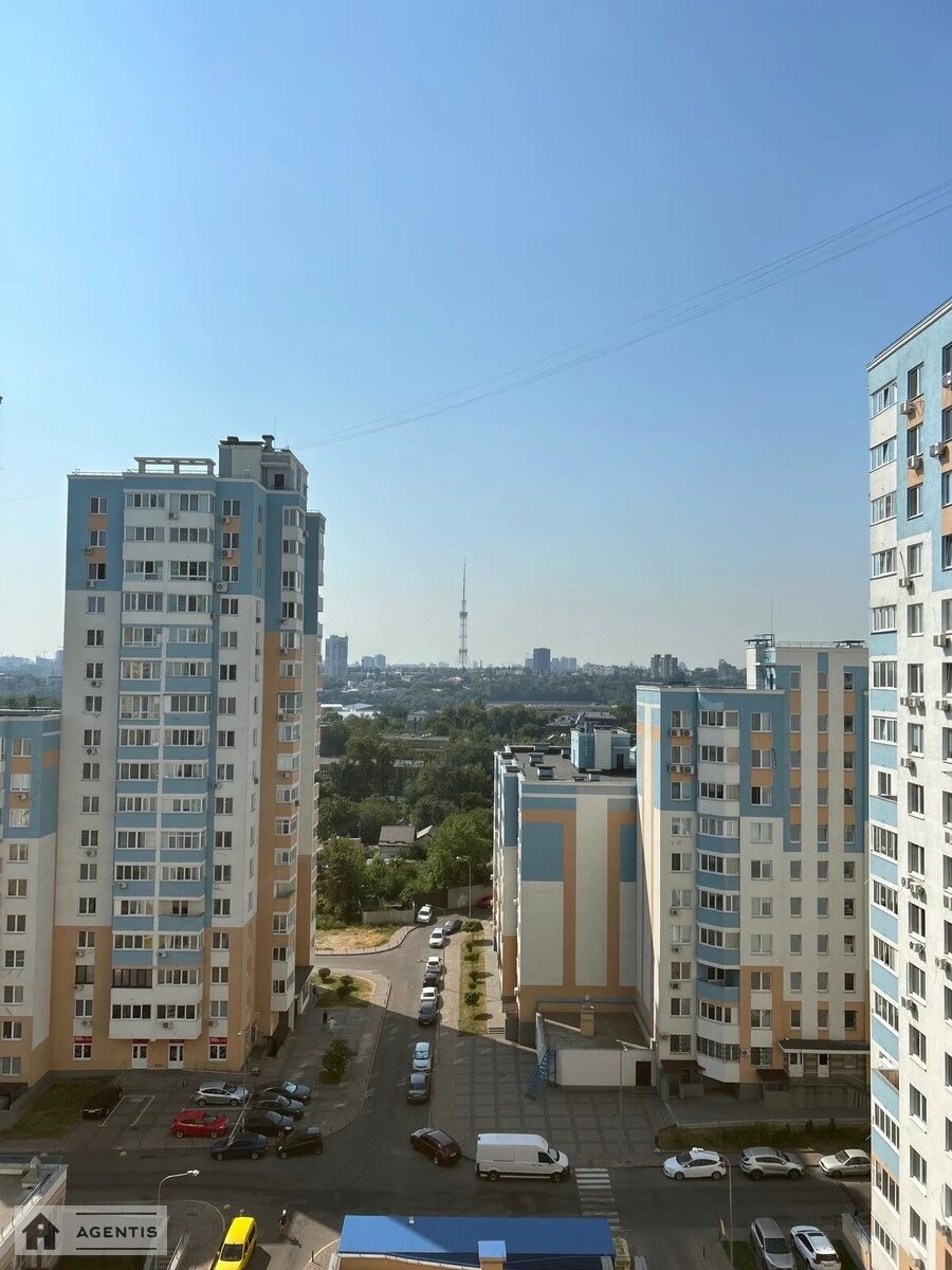 Apartment for rent. 1 room, 36 m², 13 floor/14 floors. 32, Serhiya Danchenka vul., Kyiv. 
