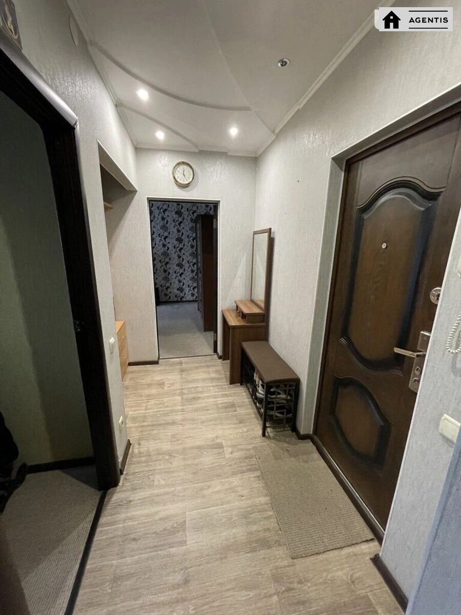 Apartment for rent. 2 rooms, 54 m², 3rd floor/9 floors. 7, Mykoly Bazhana prosp., Kyiv. 