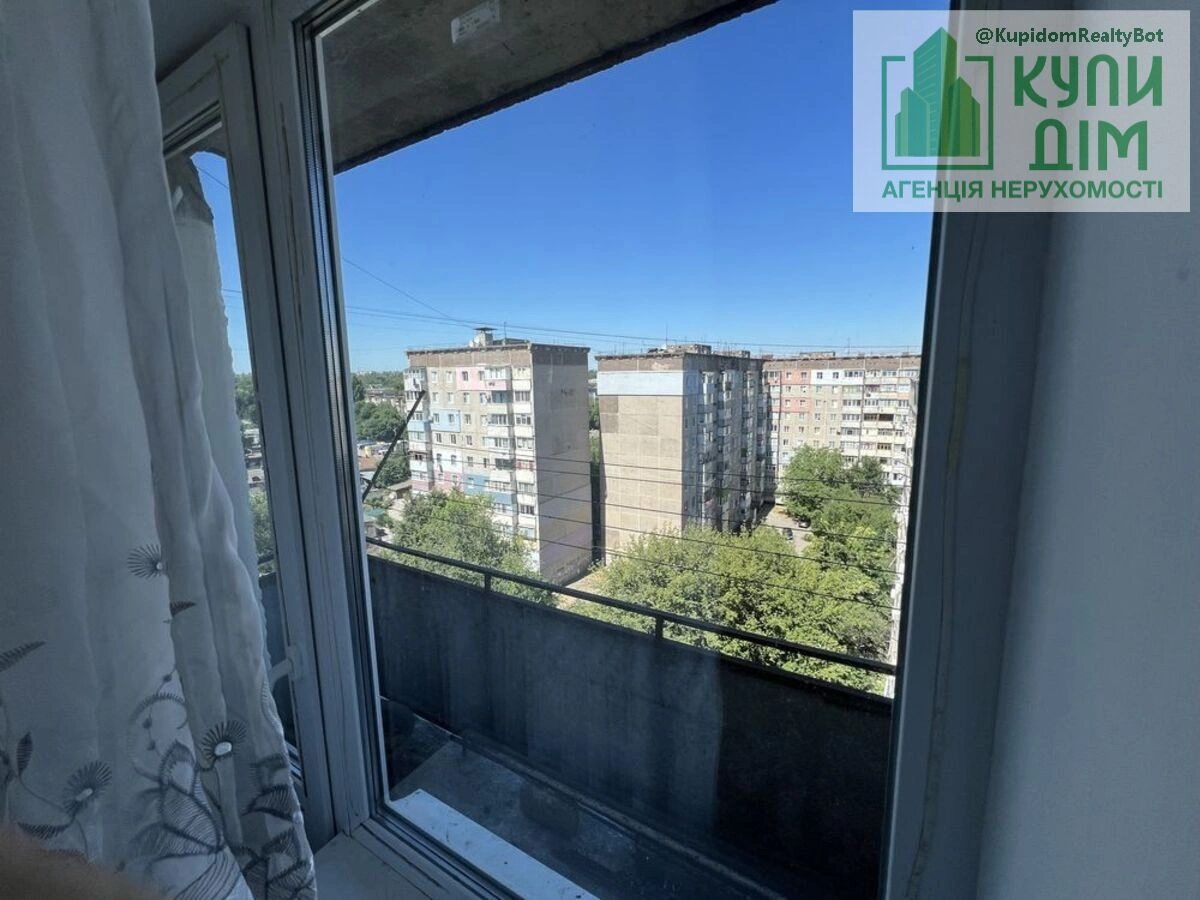 Продаж квартири 1 кімната, 37 m², 10 пов./10 поверхів. Вокзальна вулиця (Жовтневої Революції), Кропивницький. 