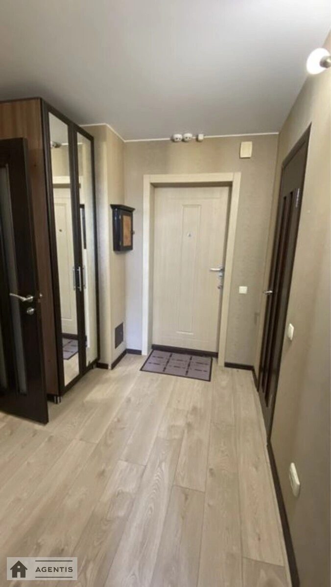 Apartment for rent. 1 room, 42 m², 8th floor/25 floors. 23, Urlivska 23, Kyiv. 