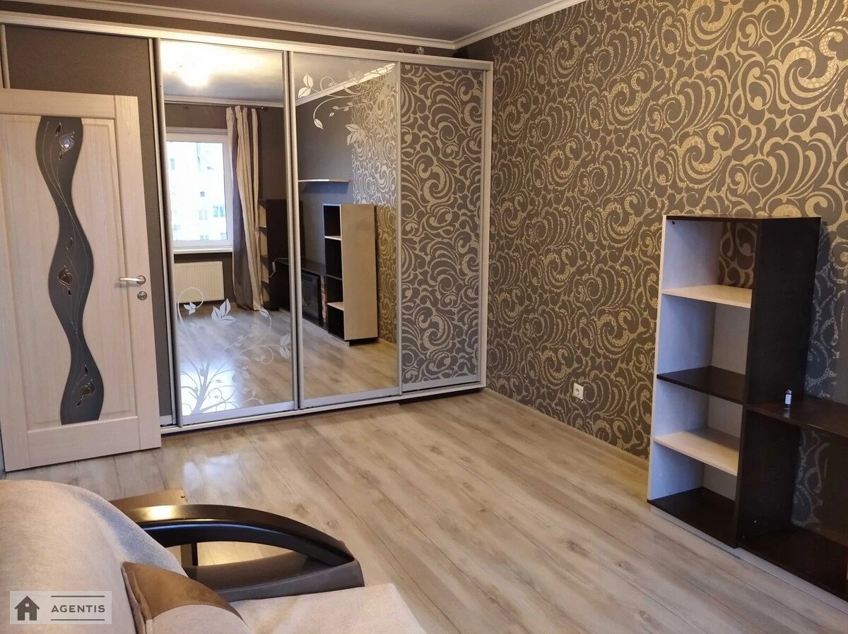 Здам квартиру. 1 room, 35 m², 22 floor/26 floors. 2, Милославська 2, Київ. 