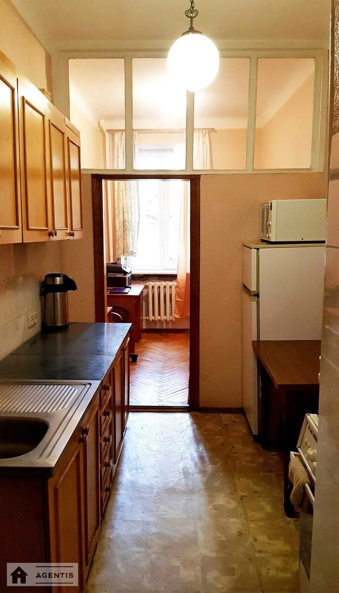 Apartment for rent. 1 room, 50 m², 4th floor/5 floors. Laboratorniy, Kyiv. 