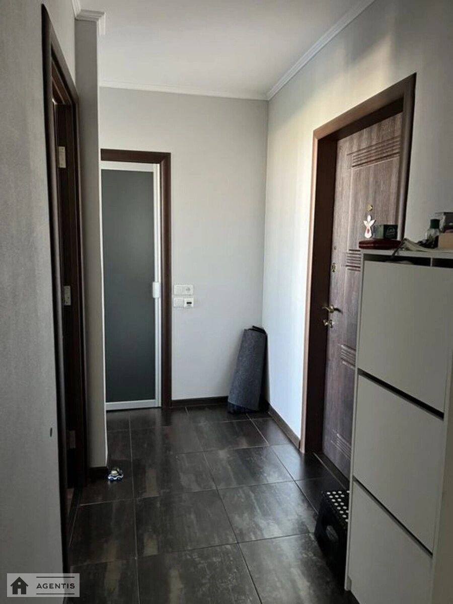 Apartment for rent. 2 rooms, 56 m², 16 floor/16 floors. Svyatoshynskyy rayon, Kyiv. 