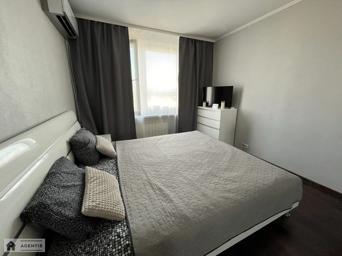 Apartment for rent. 2 rooms, 56 m², 16 floor/16 floors. Svyatoshynskyy rayon, Kyiv. 