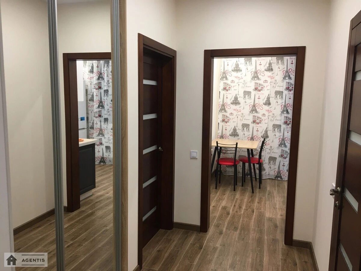 Сдам квартиру. 1 room, 36 m², 11 floor/16 floors. Сергія Данченка вул., Киев. 