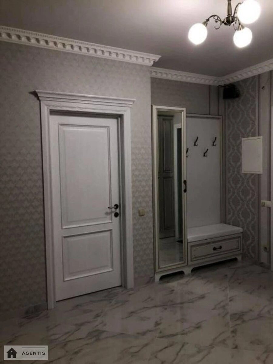 Apartment for rent. 2 rooms, 78 m², 11 floor/25 floors. 18, Voskresenska 18, Kyiv. 