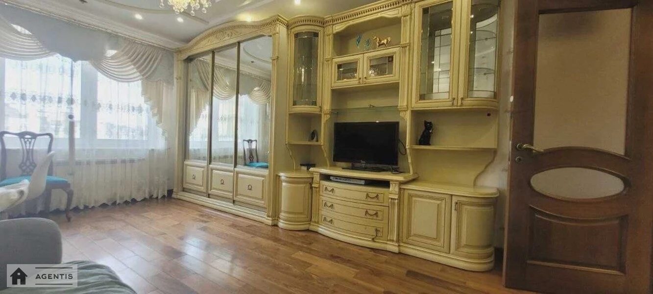 Apartment for rent. 3 rooms, 138 m², 14 floor/26 floors. 2, Sribnokilska 2, Kyiv. 