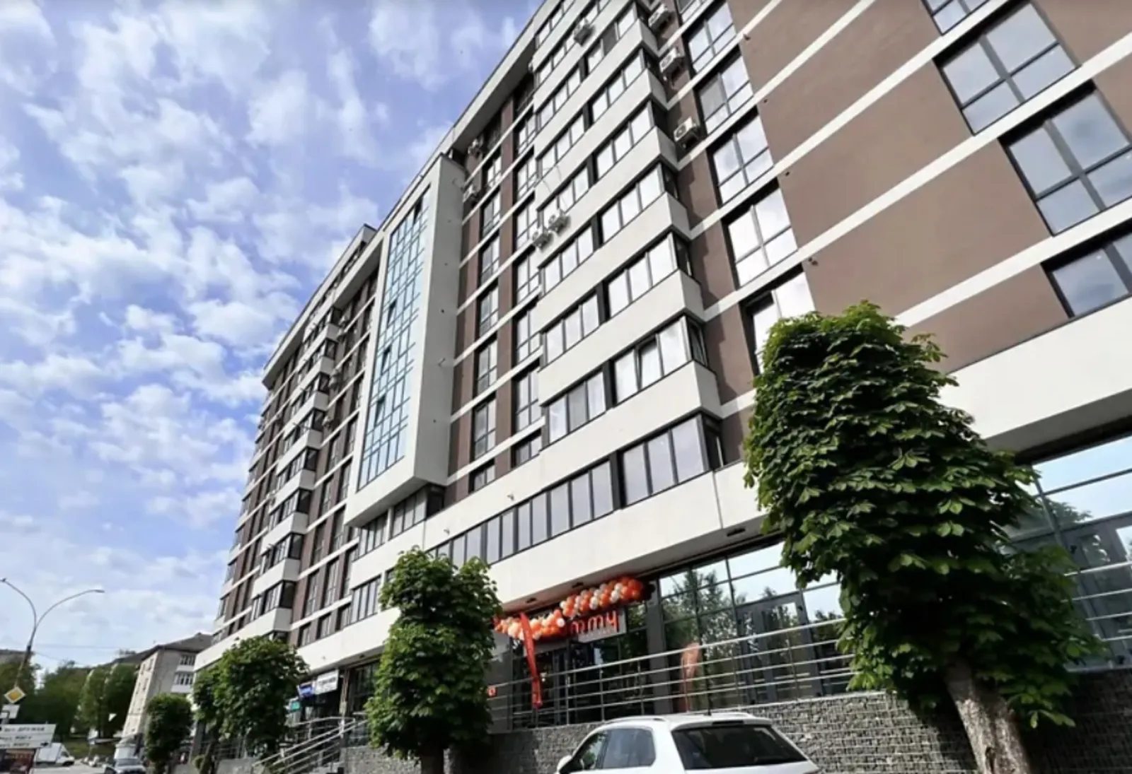 Продаж квартири. 3 rooms, 96 m², 10th floor/11 floors. Дружба, Тернопіль. 
