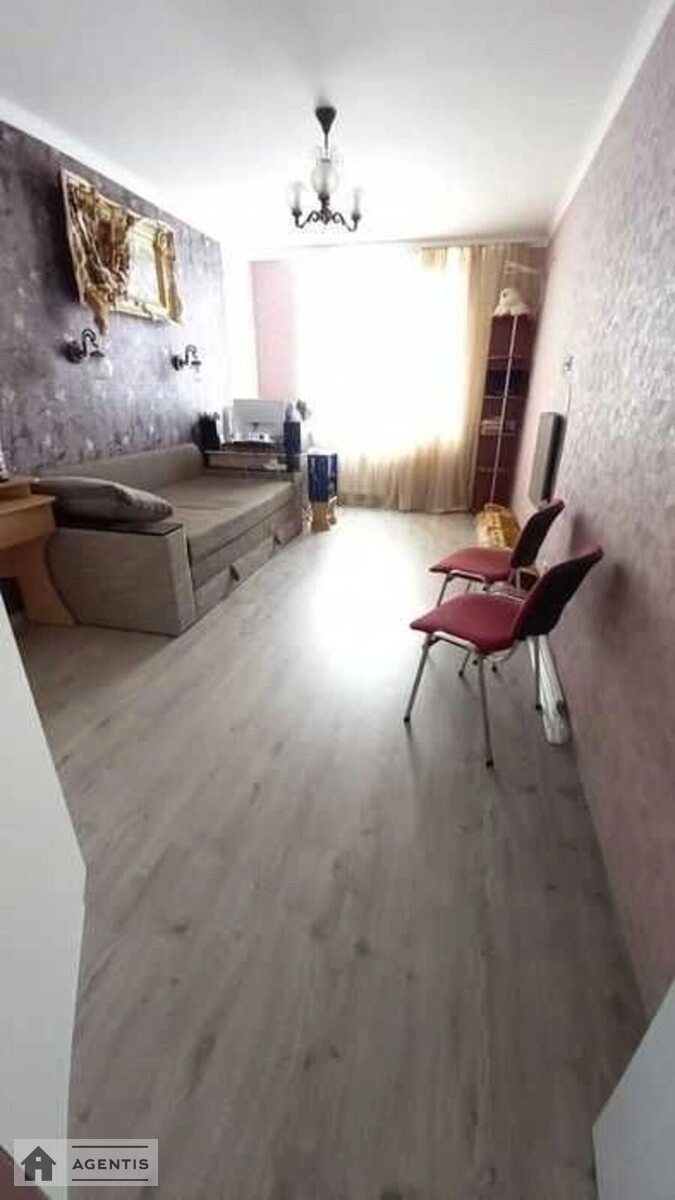 Apartment for rent. 1 room, 49 m², 2nd floor/24 floors. Volodymyra Naumovycha vul. Antonova-Ovsiyenka, Kyiv. 