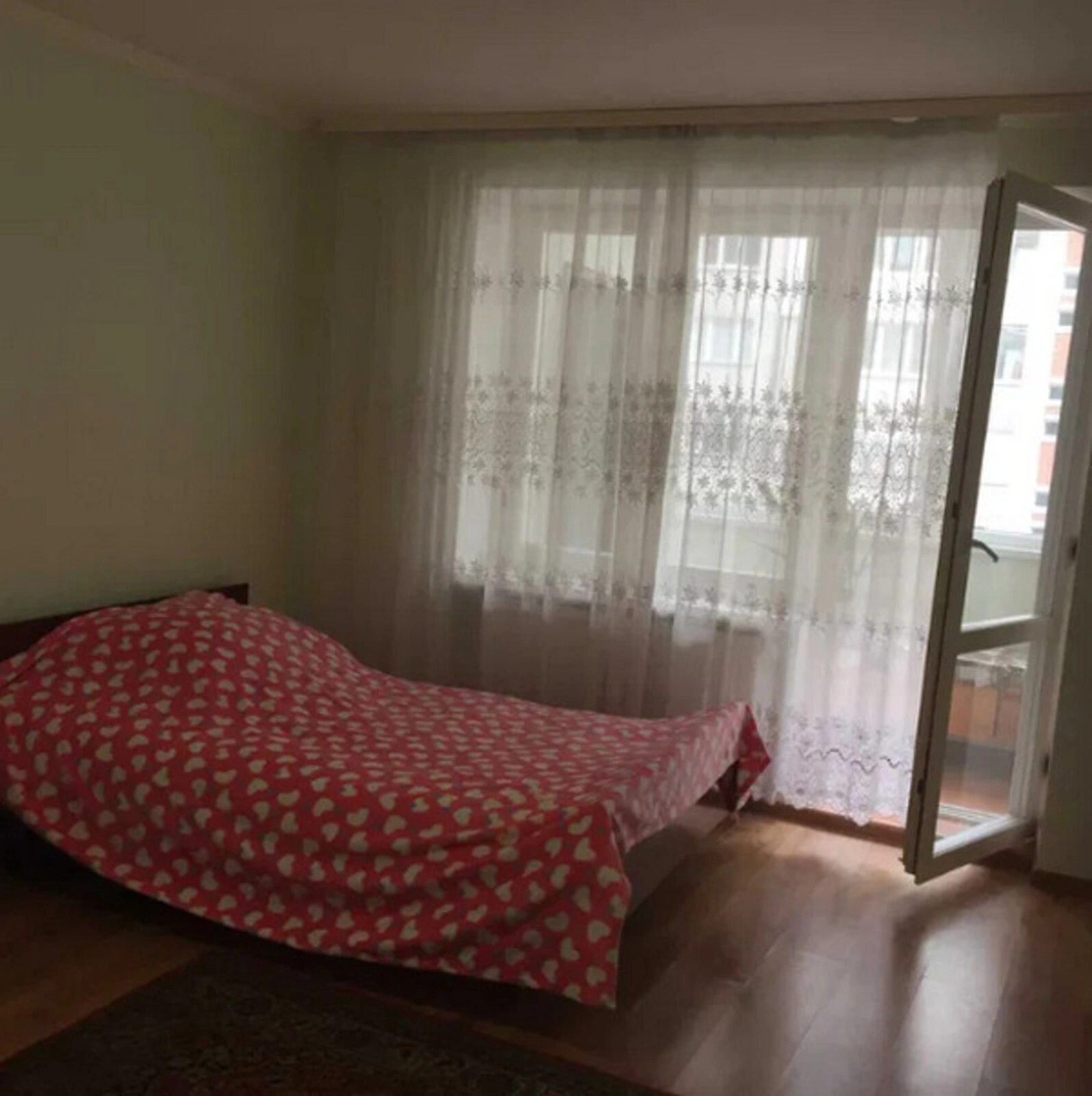 Apartments for sale. 2 rooms, 68 m², 2nd floor/10 floors. Bam, Ternopil. 