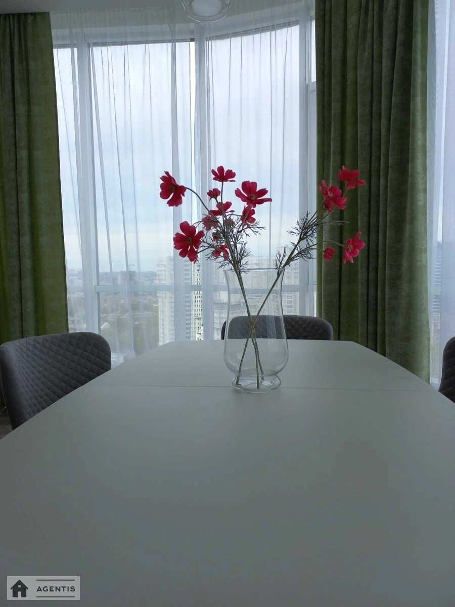 Apartment for rent. 3 rooms, 115 m², 22 floor/24 floors. 2, Andriya Verkhohlyada vul. Mykhayla Drahomirova, Kyiv. 