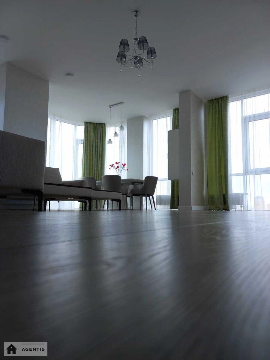 Apartment for rent. 3 rooms, 115 m², 22 floor/24 floors. 2, Andriya Verkhohlyada vul. Mykhayla Drahomirova, Kyiv. 