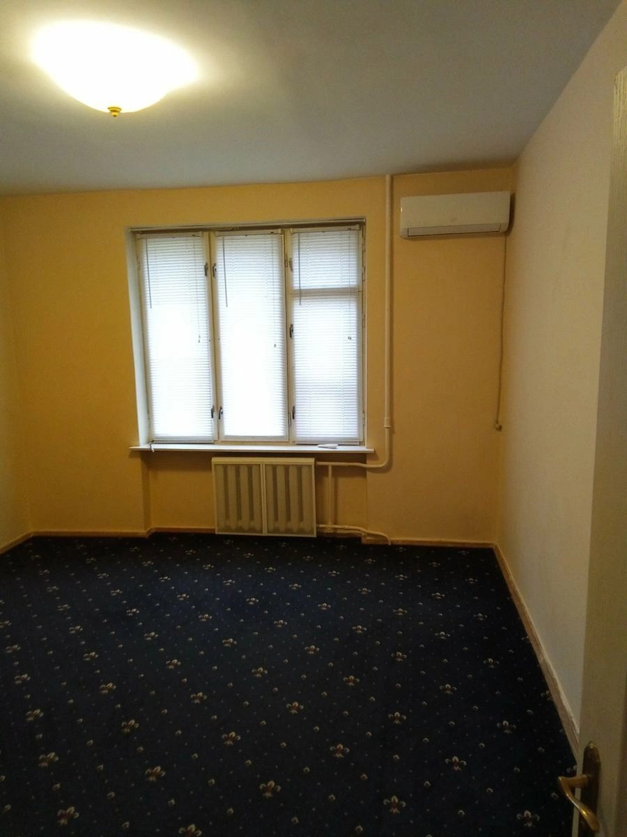 Apartment for rent. 4 rooms, 111 m², 7th floor/10 floors. Hreschatyk 4, Kyiv. 