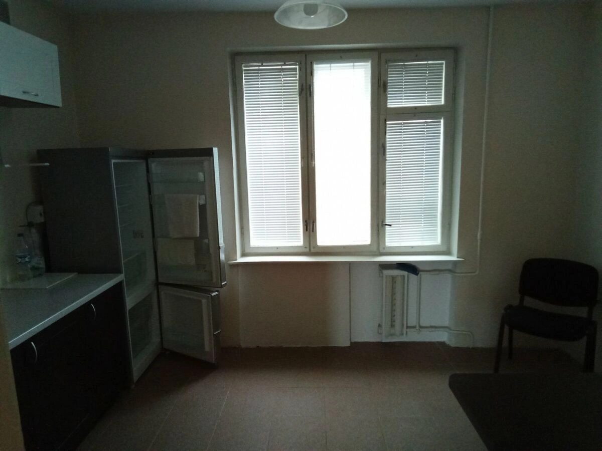 Apartment for rent. 4 rooms, 111 m², 7th floor/10 floors. Hreschatyk 4, Kyiv. 