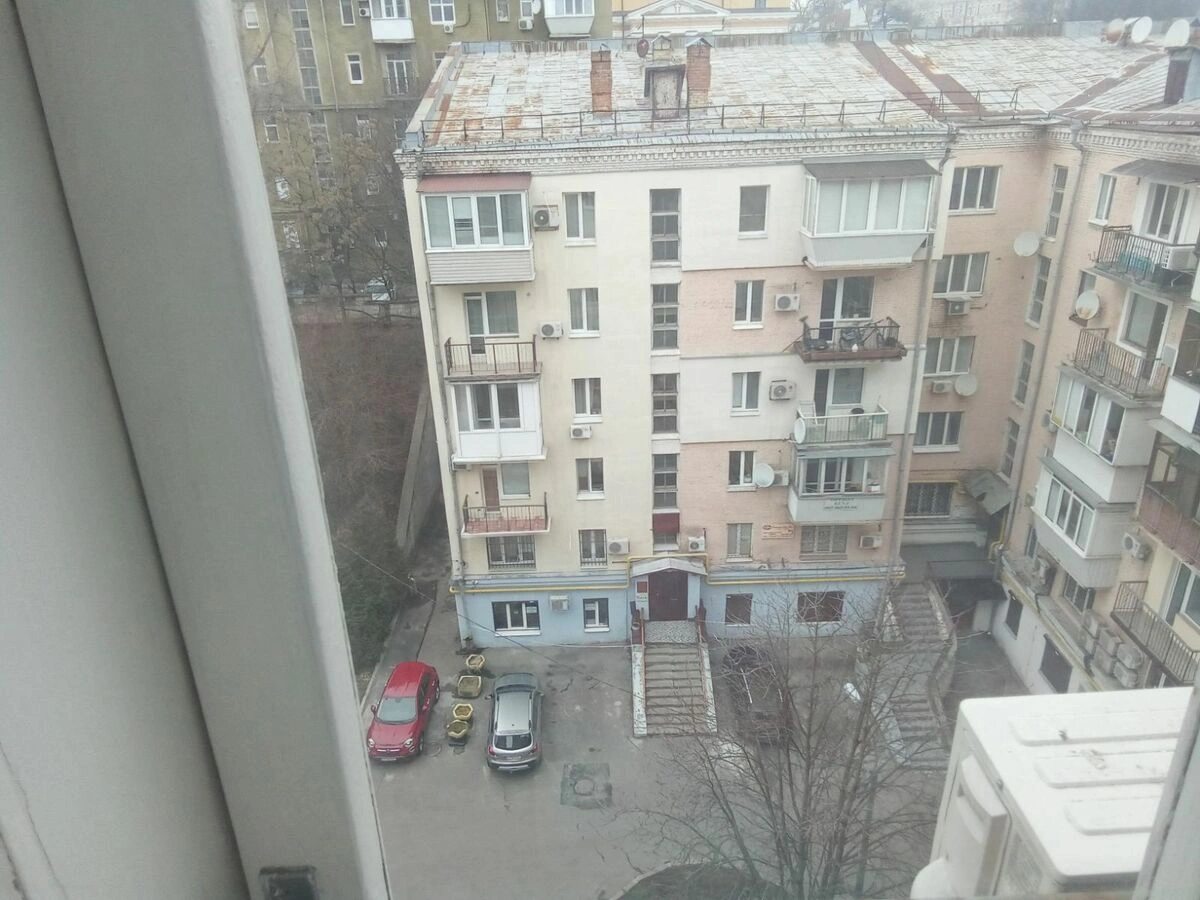 Apartment for rent. 4 rooms, 111 m², 7th floor/10 floors. Hreschatyk 4, Kyiv. 