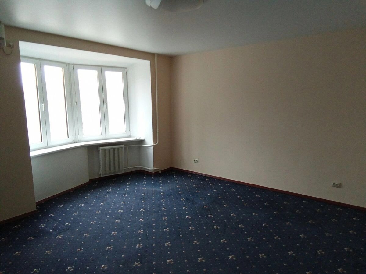 Apartment for rent. 4 rooms, 111 m², 7th floor/10 floors. Hreschatyk 4, Kyiv. 